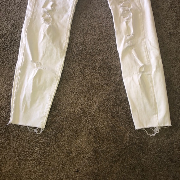 White Low Rise ankle fit ripped jeans - Picture 4 of 7